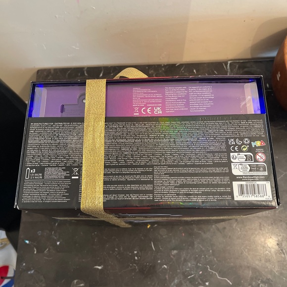 Collector Rainbow High 2022 Celebration Edition Día De Los Muertos Maria Garcia - Picture 12 of 16